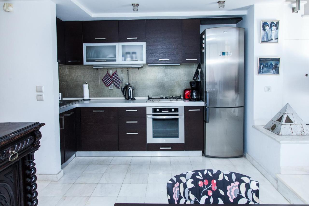 Unique Apt W/ Veranda Walking Distance To Sites Apartment Atena Exterior foto