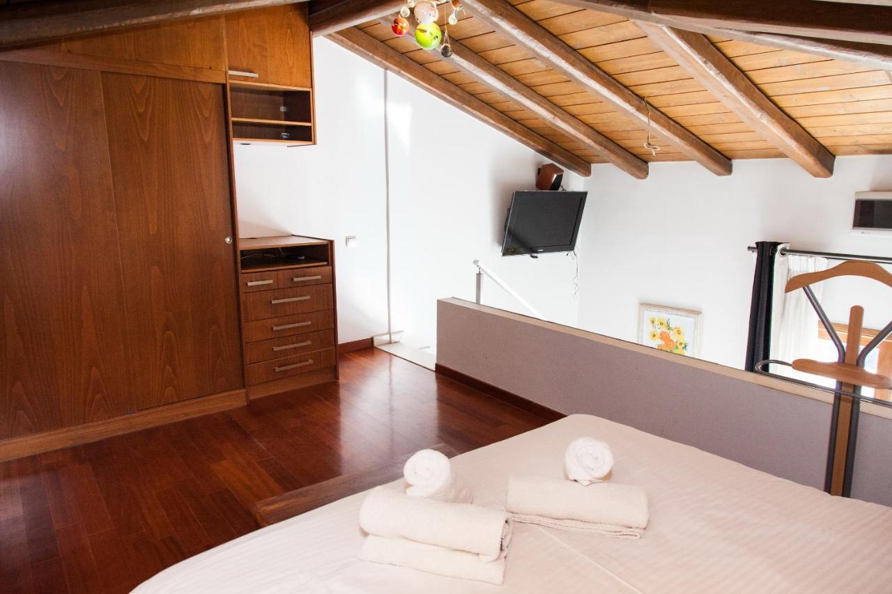 Unique Apt W/ Veranda Walking Distance To Sites Apartment Atena Exterior foto