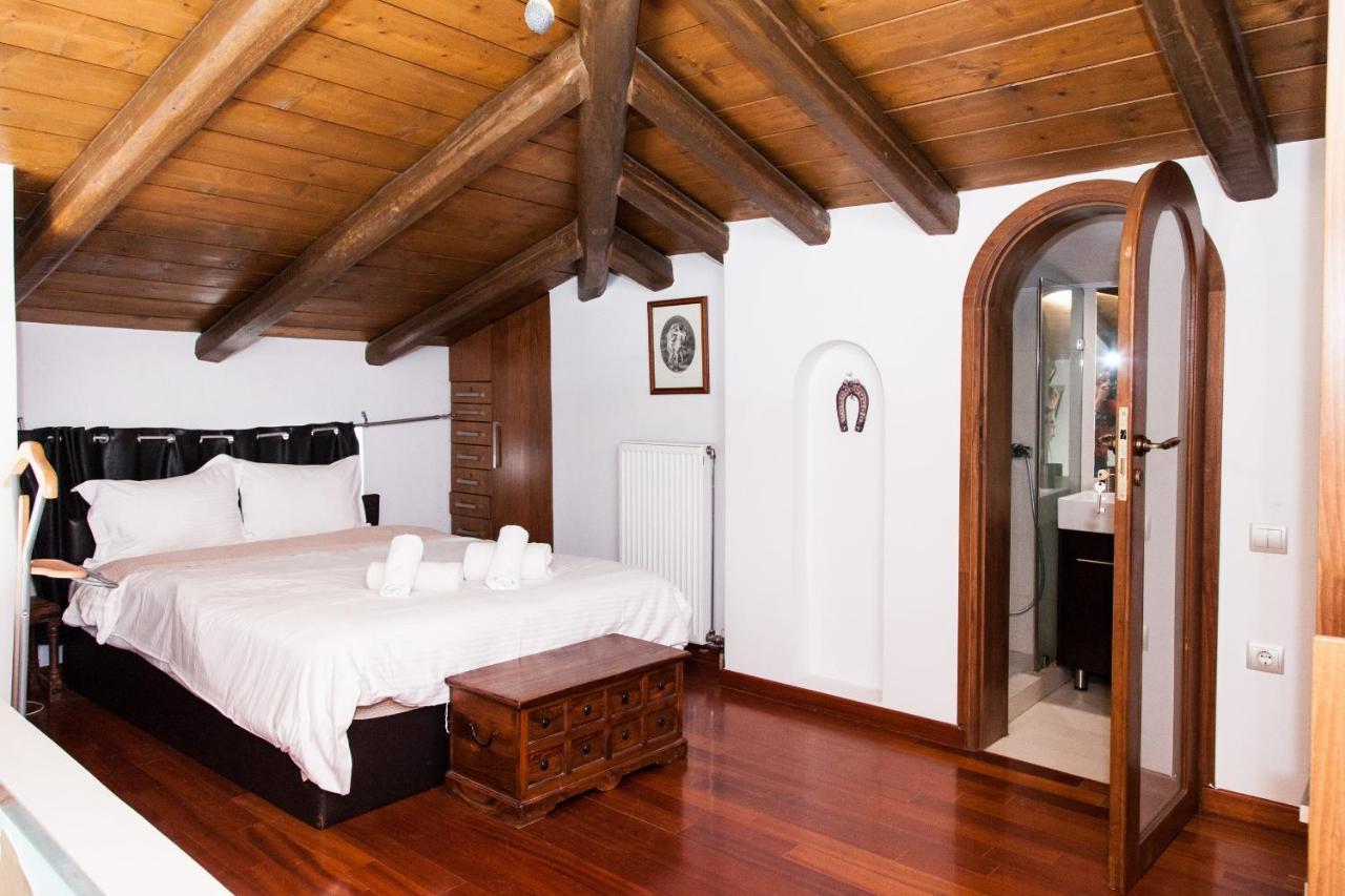 Unique Apt W/ Veranda Walking Distance To Sites Apartment Atena Exterior foto