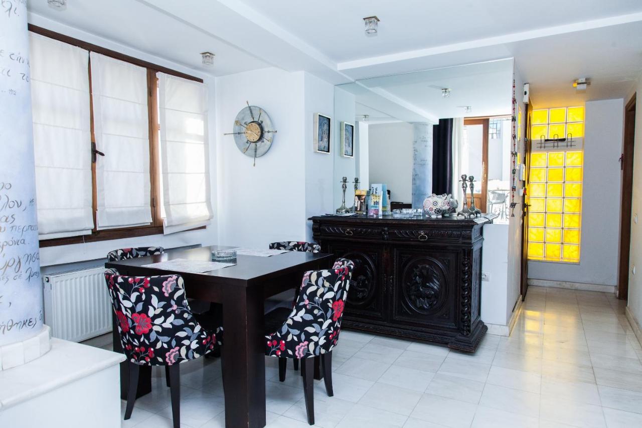 Unique Apt W/ Veranda Walking Distance To Sites Apartment Atena Exterior foto